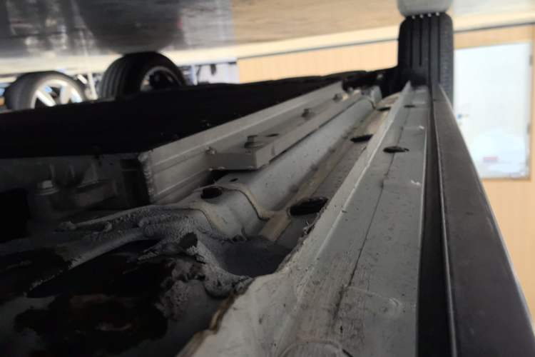 Used Lynk & Co 06 EM-P 2023 EM-P 56 Standard Range Pro Right Side Sill