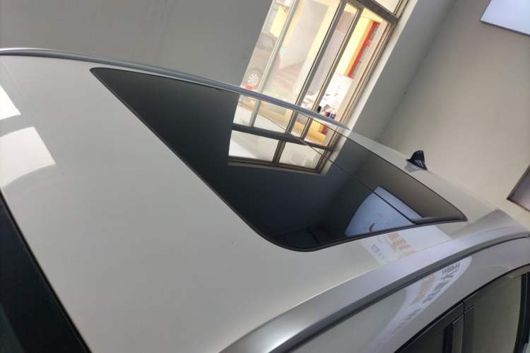 Used Lynk & Co 06 EM-P 2023 EM-P 56 Standard Range Pro Roof