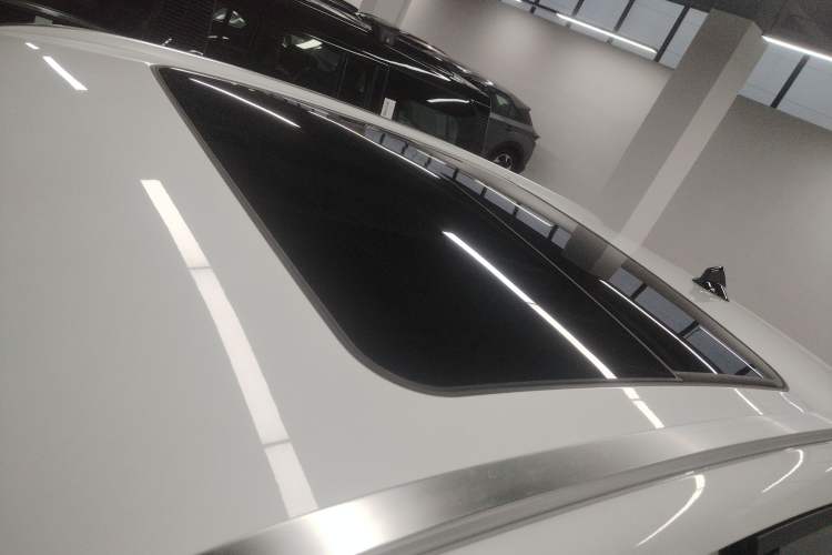 Used Lynk & Co 06 EM-P 2023 1.5T Remix PHEV Pro Roof