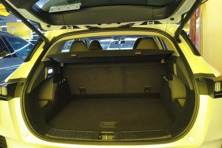 Used Lynk & Co 06 EM-P 2023 1.5T Remix PHEV Pro Trunk