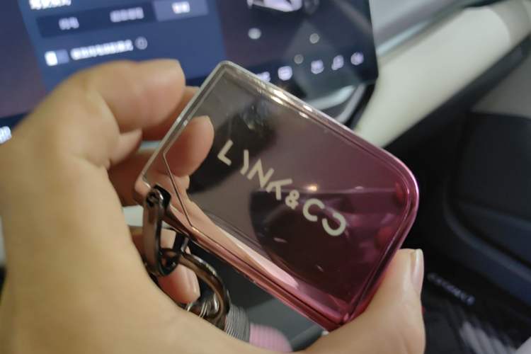 Used Lynk & Co 06 EM-P 2023 EM-P 56 Standard Range Pro Vehicle Key