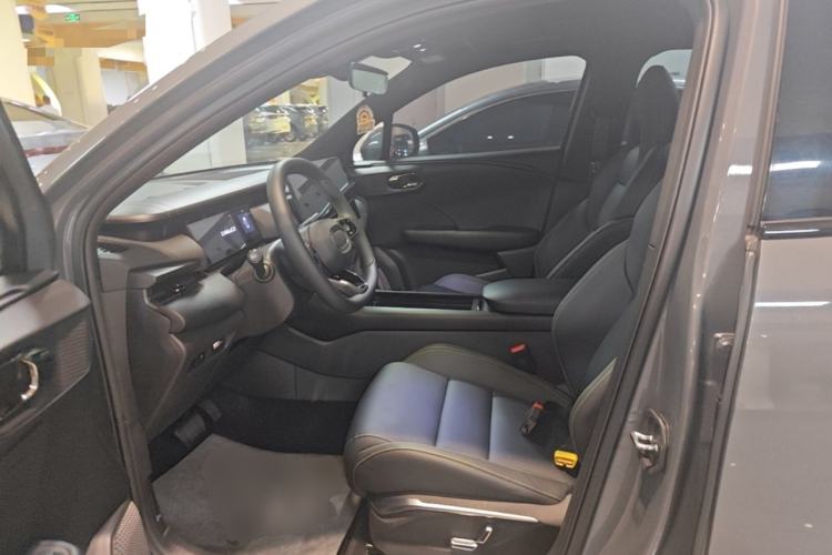 Used Lynk & Co 06 EM-P 2024 EM-P 126 Long-Range Max Driver Seat