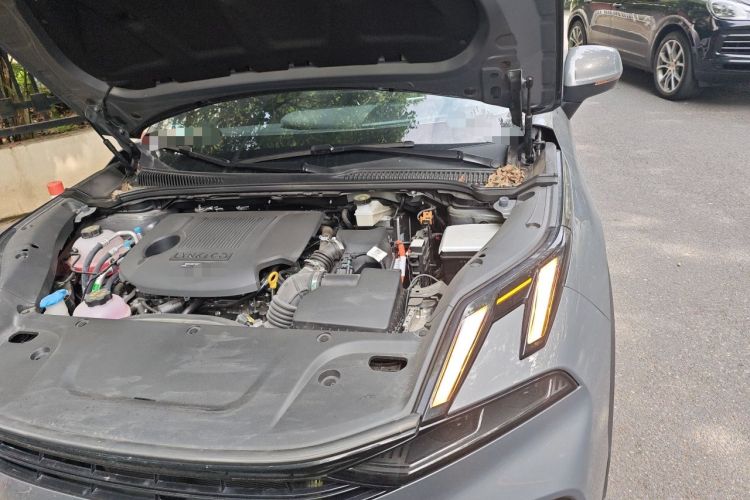 Used Lynk & Co 06 EM-P 2024 EM-P 126 Long-Range Max Engine Bay Left