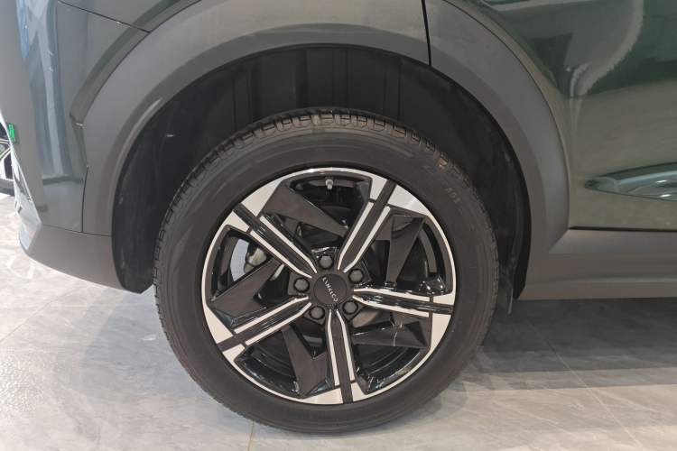 Used Lynk & Co 06 EM-P 2024 EM-P 126 Long-Range Max Right Rear Wheel Hub