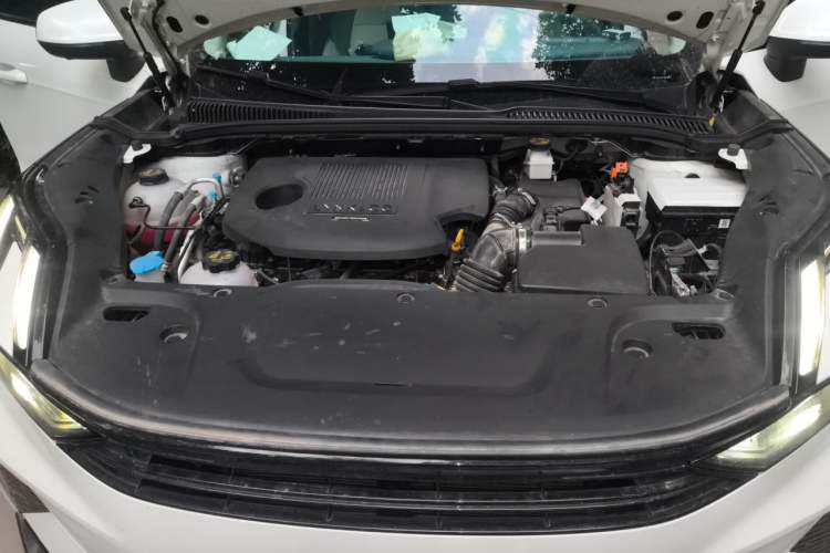 Used Lynk & Co 06 EM-P 2024 EM-P 126 Long-Range Max Engine Bay