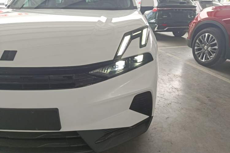Used Lynk & Co 06 EM-P 2024 EM-P 126 Long-Range Max Left Front Headlight