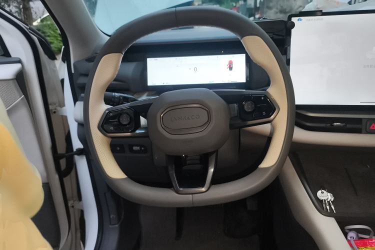 Used Lynk & Co 06 EM-P 2024 EM-P 126 Long-Range Max Steering Wheel