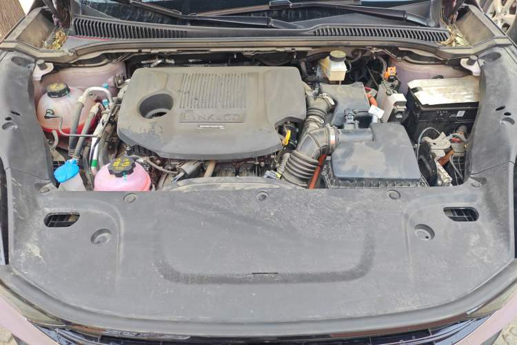 Used Lynk & Co 06 EM-P 2025 EM-P 126 Long-Range Halo Engine Bay