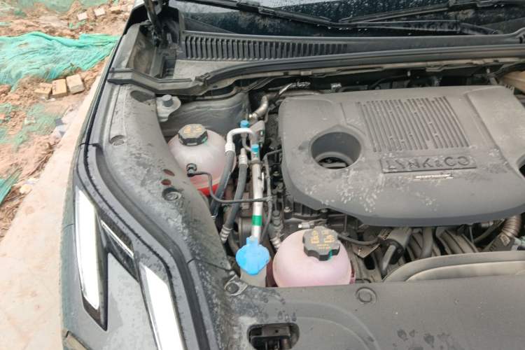Used Lynk & Co 06 EM-P 2025 EM-P 126 Long-Range Max Engine Bay Right