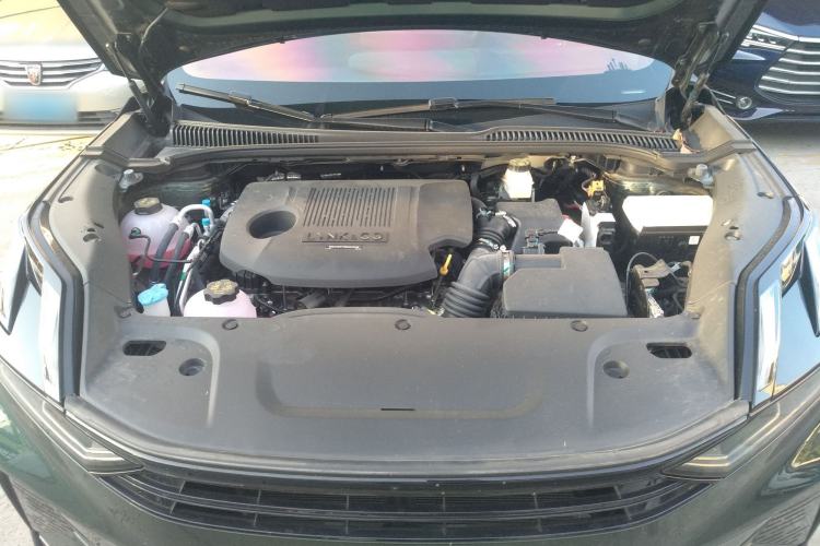 Used Lynk & Co 06 EM-P 2025 EM-P 126 Long-Range Halo Engine Bay