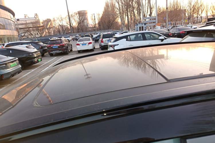 Used Lynk & Co 06 EM-P 2025 EM-P 126 Long-Range Halo Roof