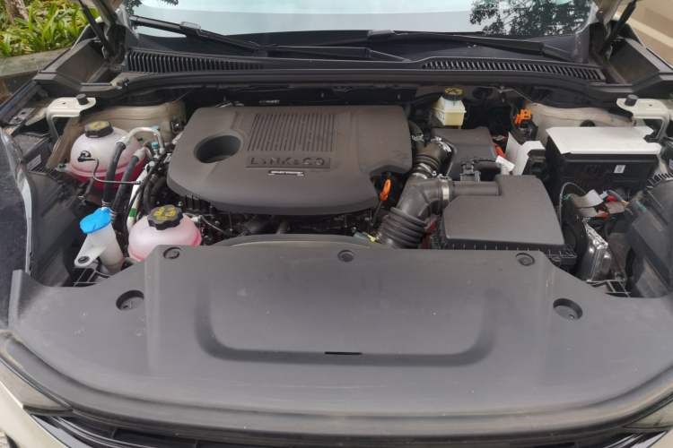 Used Lynk & Co 06 EM-P 2025 EM-P 126 Long-Range Halo Engine Bay