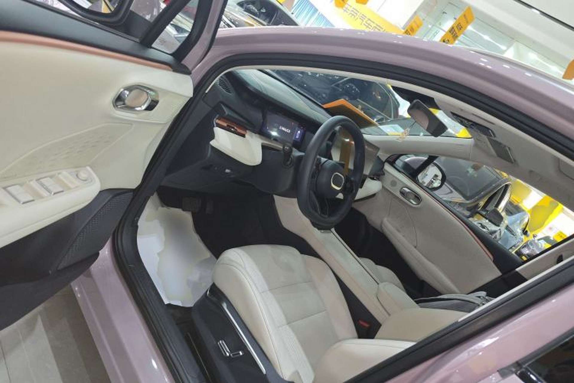 Used Lynk & Co 06 EM-P 2025 EM-P 126 Long-Range Max Driver Seat