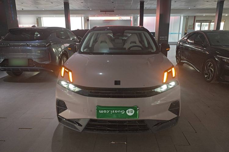 Used Lynk & Co 06 EM-P 2025 EM-P 126 Long-Range Halo Exterior 1