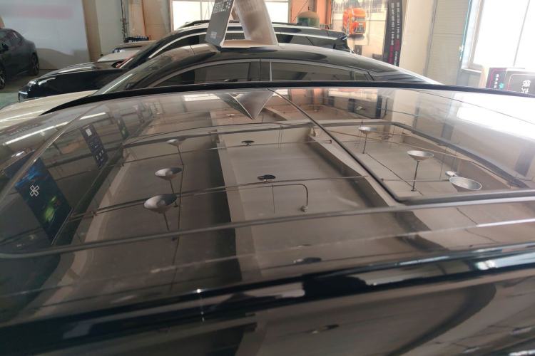 Used Lynk & Co 06 EM-P 2025 EM-P 126 Long-Range Halo Roof