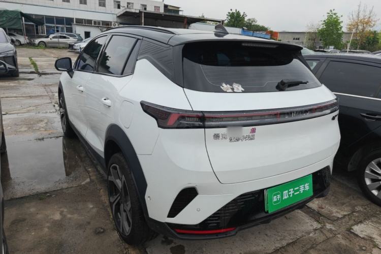 Used Lynk & Co 06 EM-P 2025 EM-P 126 Long-Range Halo Exterior 2