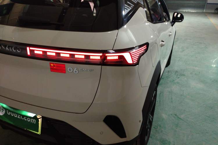 Used Lynk & Co 06 EM-P 2025 EM-P 126 Long-Range Halo Exterior 3