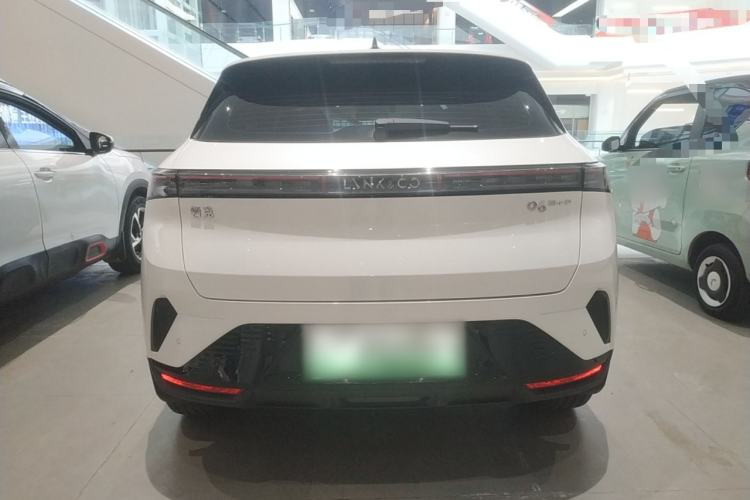 Used Lynk & Co 06 EM-P 2025 EM-P 126 Long-Range Max Exterior 4