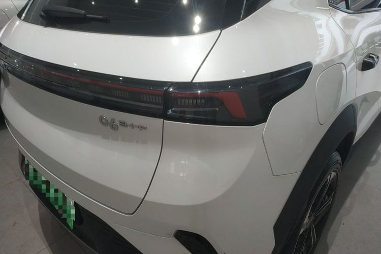 Used Lynk & Co 06 EM-P 2025 EM-P 126 Long-Range Max Exterior 6
