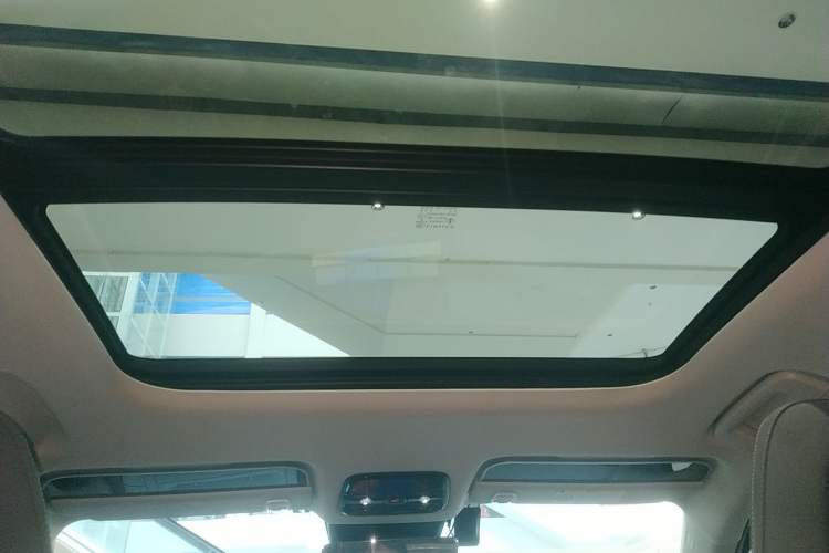 Used Lynk & Co 06 EM-P 2025 EM-P 126 Long-Range Max Headliner