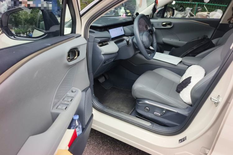 Used Lynk & Co 06 EM-P 2025 EM-P 126 Long-Range Halo Driver Seat