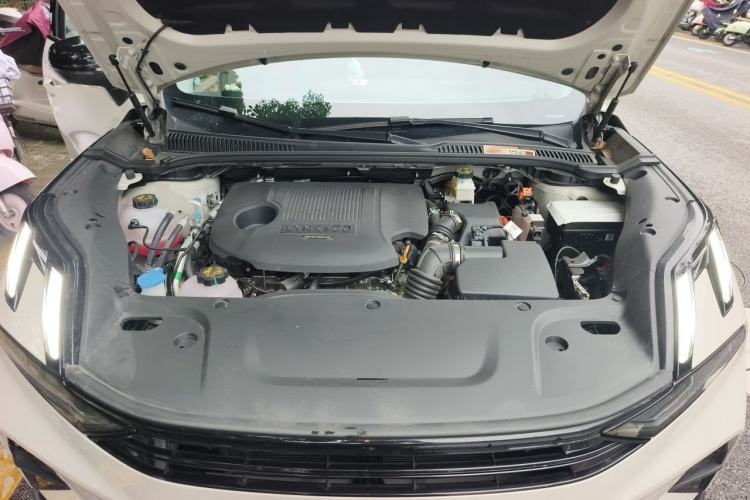 Used Lynk & Co 06 EM-P 2025 EM-P 126 Long-Range Halo Engine Bay