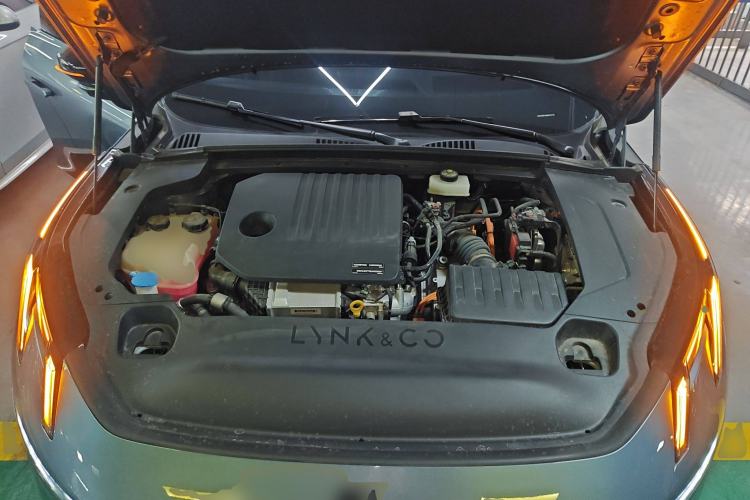 Used Lynk & Co 07 2024 EM-P 126 Long-Range Ultra Engine Bay