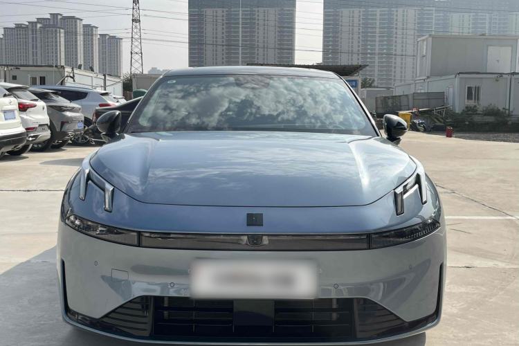 Used Lynk & Co 07 2024 EM-P 126 Long-Range Ultra Exterior 1