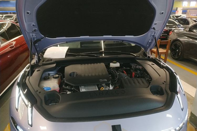 Used Lynk & Co 07 2024 EM-P 126 Long-Range Ultra Engine Bay