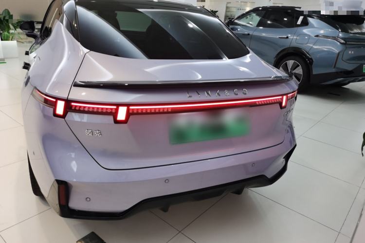 Used Lynk & Co 07 2024 EM-P 126 Long-Range Intelligent Driving Ultra Exterior 4