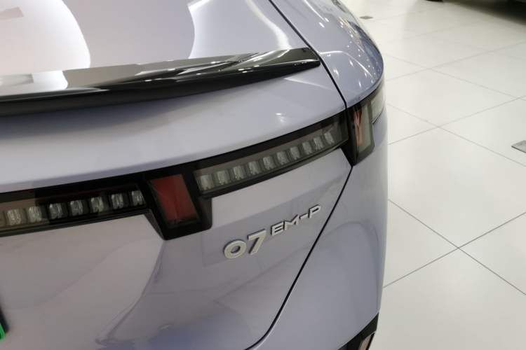 Used Lynk & Co 07 2024 EM-P 126 Long-Range Intelligent Driving Ultra Exterior 6