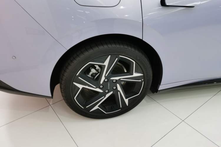 Used Lynk & Co 07 2024 EM-P 126 Long-Range Intelligent Driving Ultra Exterior 8