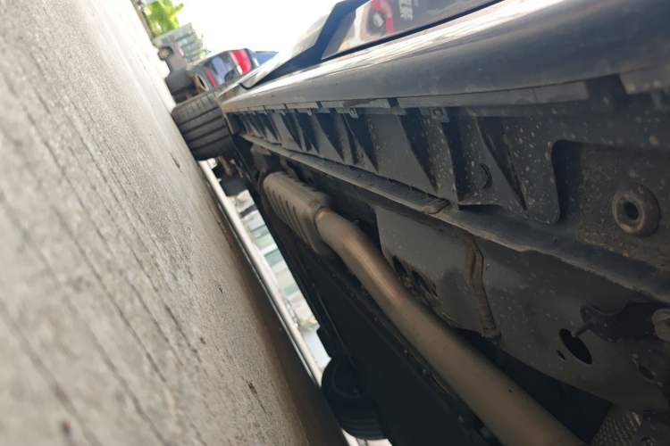 Used Lynk & Co 07 2024 EM-P 126 Long-Range Ultra Chassis Rear Left