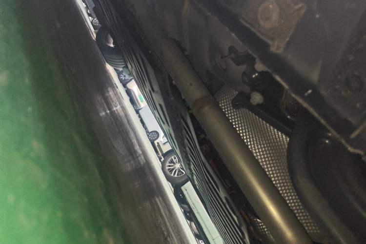 Used Lynk & Co 07 2024 EM-P 126 Long-Range Halo Chassis Rear Left