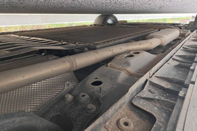 Used Lynk & Co 07 2024 EM-P 126 Long-Range Halo Chassis Rear Left
