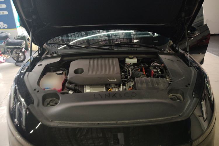 Used Lynk & Co 07 2024 EM-P 126 Long-Range Halo Engine Bay
