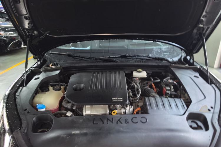 Used Lynk & Co 07 2024 EM-P 126 Long-Range Ultra Engine Bay