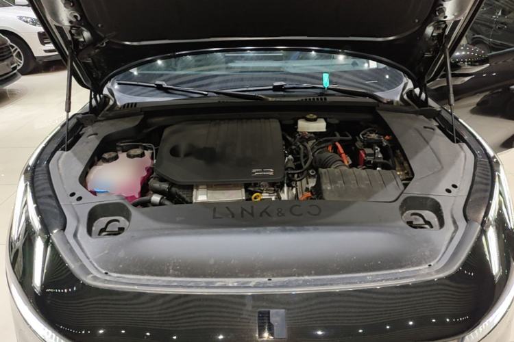 Used Lynk & Co 07 2024 EM-P 126 Long-Range Halo Engine Bay
