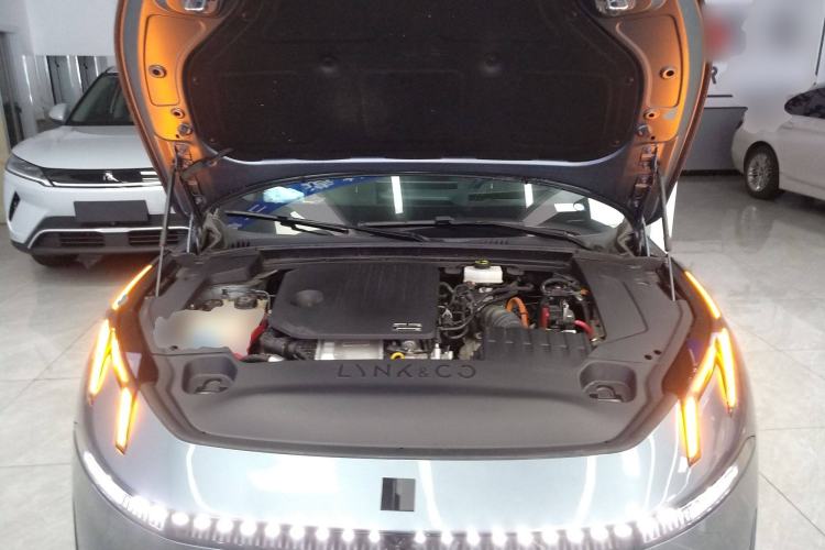 Used Lynk & Co 07 2024 EM-P 126 Long-Range Ultra Engine Bay
