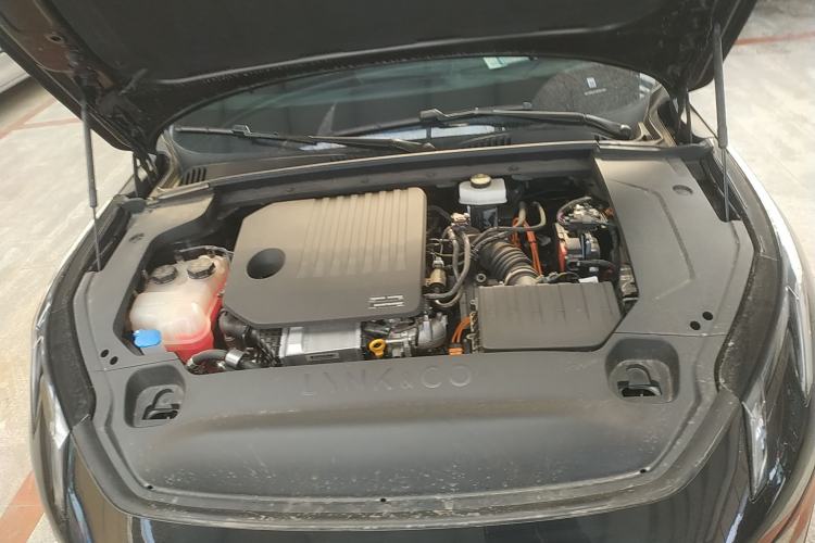 Used Lynk & Co 07 2024 EM-P 126 Long-Range Halo Engine Bay