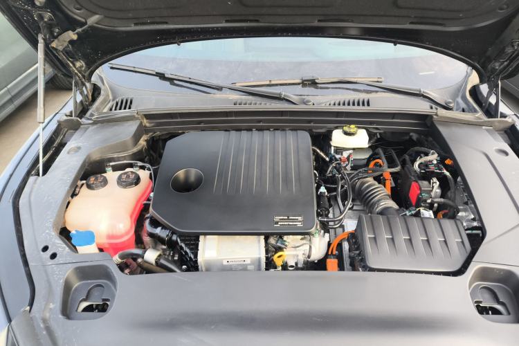 Used Lynk & Co 07 2024 EM-P 126 Long-Range Ultra Engine Bay