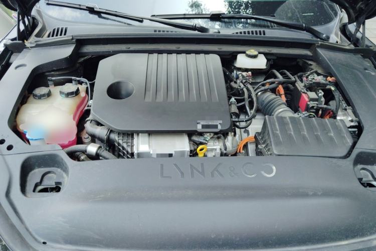 Used Lynk & Co 07 2024 EM-P 126 Long-Range Halo Engine Bay