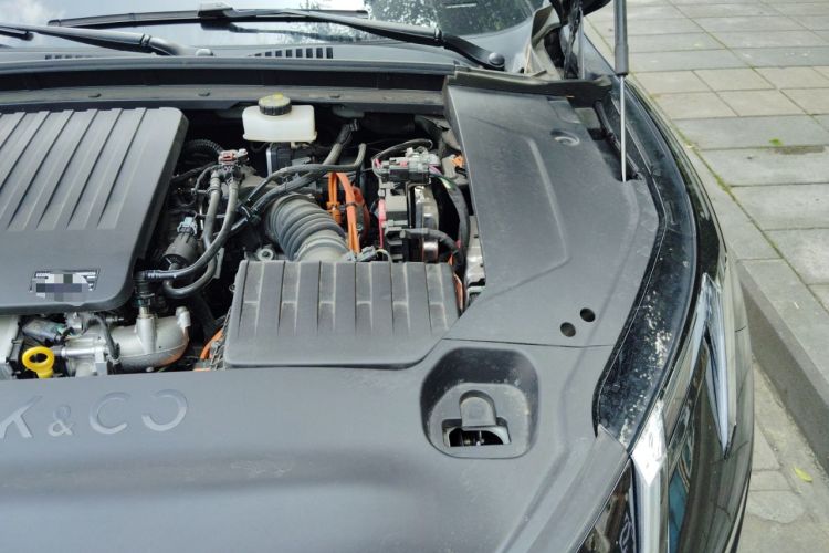 Used Lynk & Co 07 2024 EM-P 126 Long-Range Halo Engine Bay Left