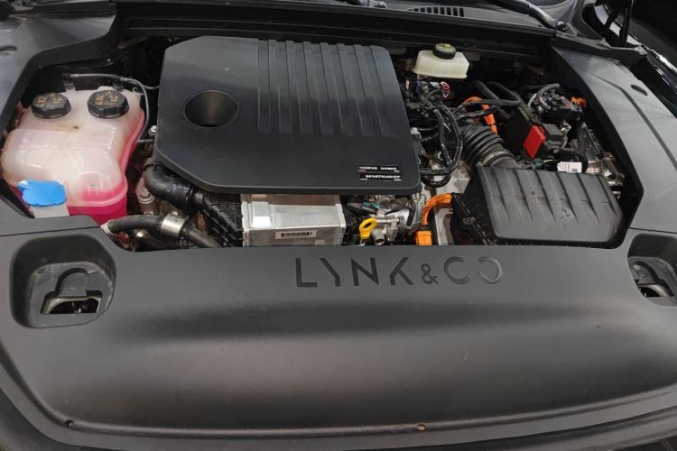 Used Lynk & Co 07 2024 EM-P 126 Long-Range Halo Engine Bay