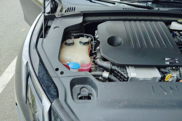 Used Lynk & Co 07 2024 EM-P 126 Long-Range Halo Engine Bay Right