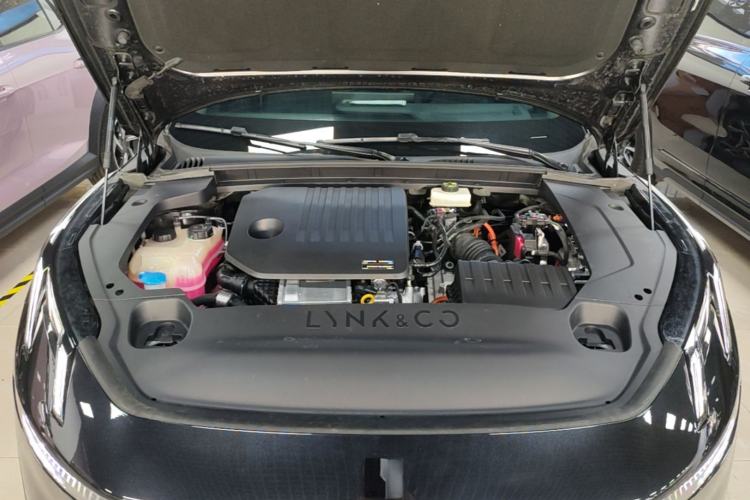 Used Lynk & Co 07 2024 EM-P 126 Long-Range Halo Engine Bay
