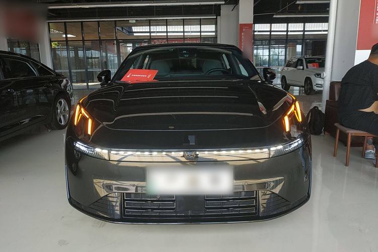 Used Lynk & Co 07 2024 EM-P 126 Long-Range Ultra Front