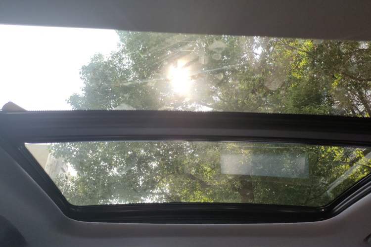 Used Lynk & Co 07 2024 EM-P 126 Long-Range Halo Headliner