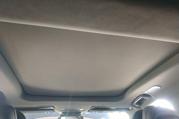 Used Lynk & Co 07 2024 EM-P 126 Long-Range Ultra Headliner