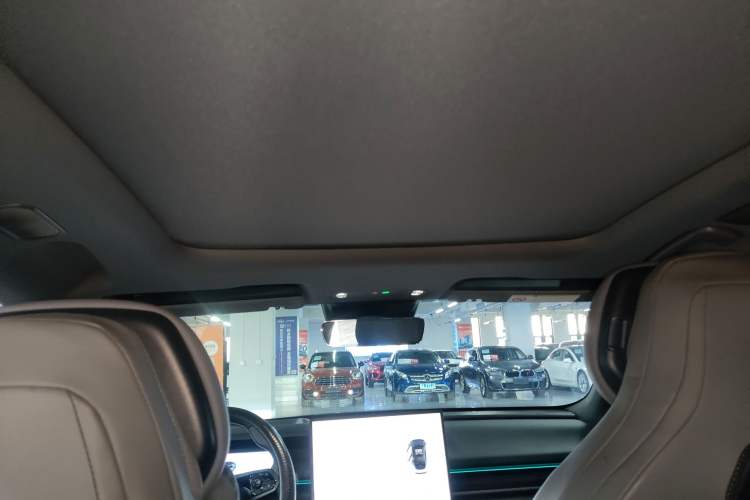 Used Lynk & Co 07 2024 EM-P 126 Long-Range Halo Headliner